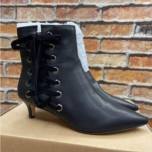 Comfortview black kitten heel booties 8.5w